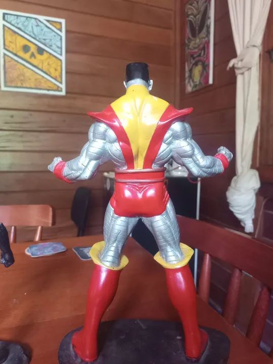 Estátuas Marvel  - Foto 4