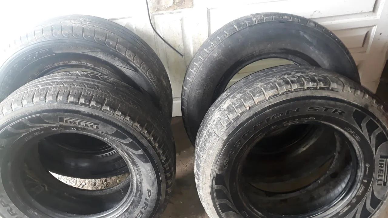 Pneus Pirelli aro 16 meia vida - Foto 3