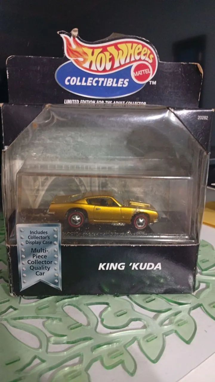 HOT WHEELS COLLECTIBLES PLYMOUTH KING KUDA - Brinquedos e Jogos