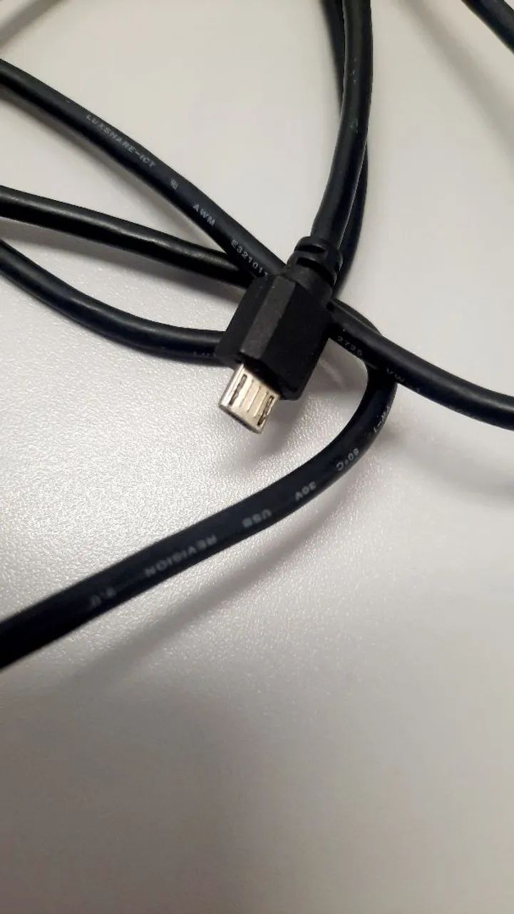 Cabo ORIGINAL para carregar controle de PS4. - Foto 2