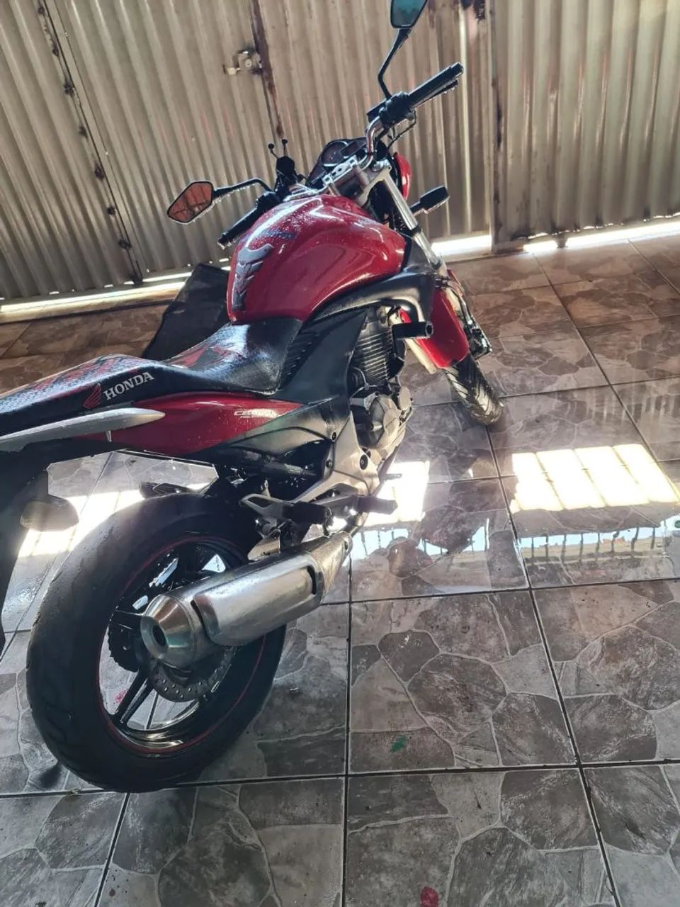 Cb 300 2011