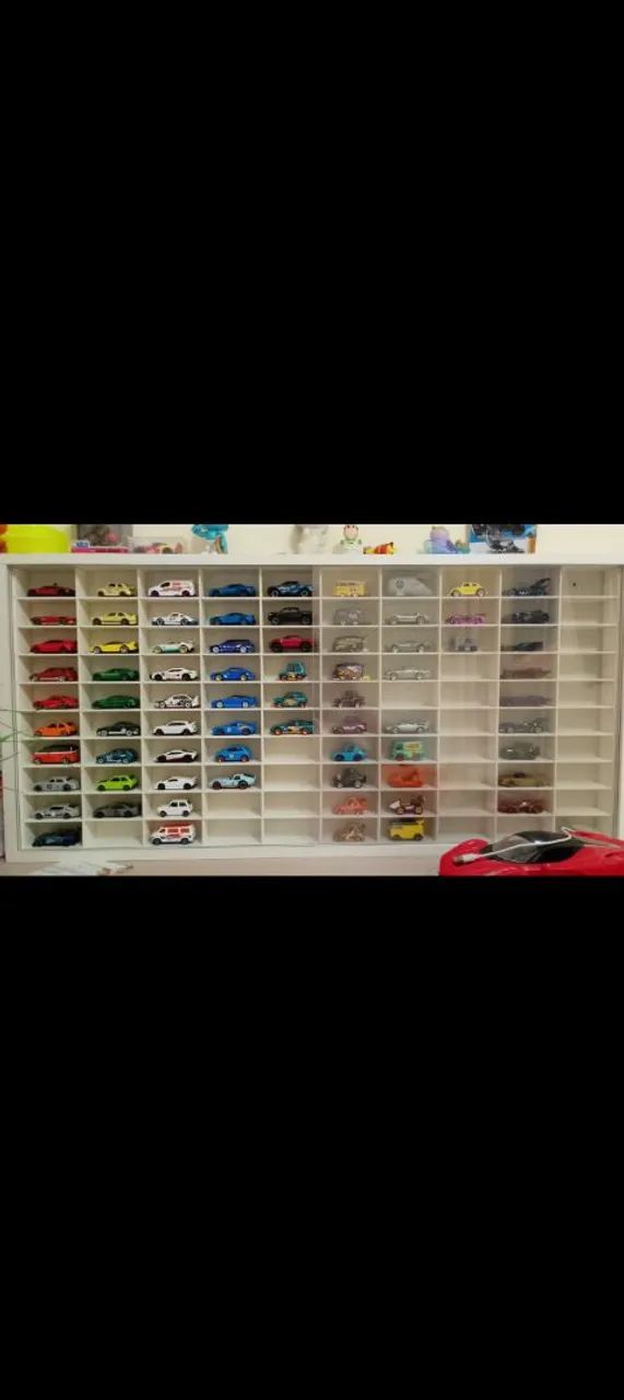 Expositor para 100 miniaturas 