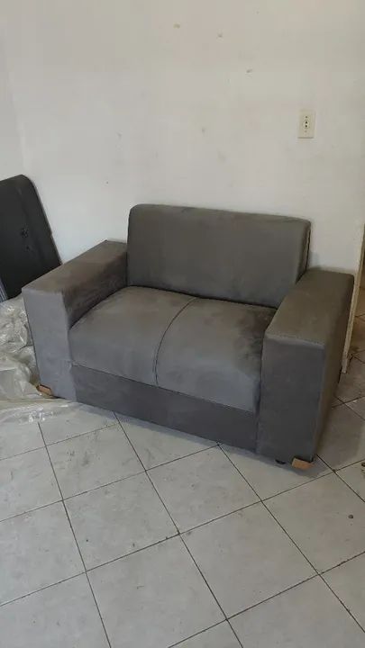 2-Seat Sofa – Comfort and Style