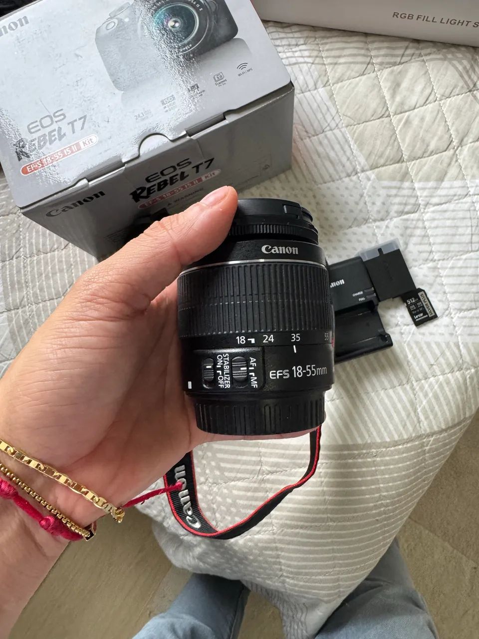 Canon T7 + Cartão 512GB Silver Plus + Acessórios - Quase Nova! - Foto 3