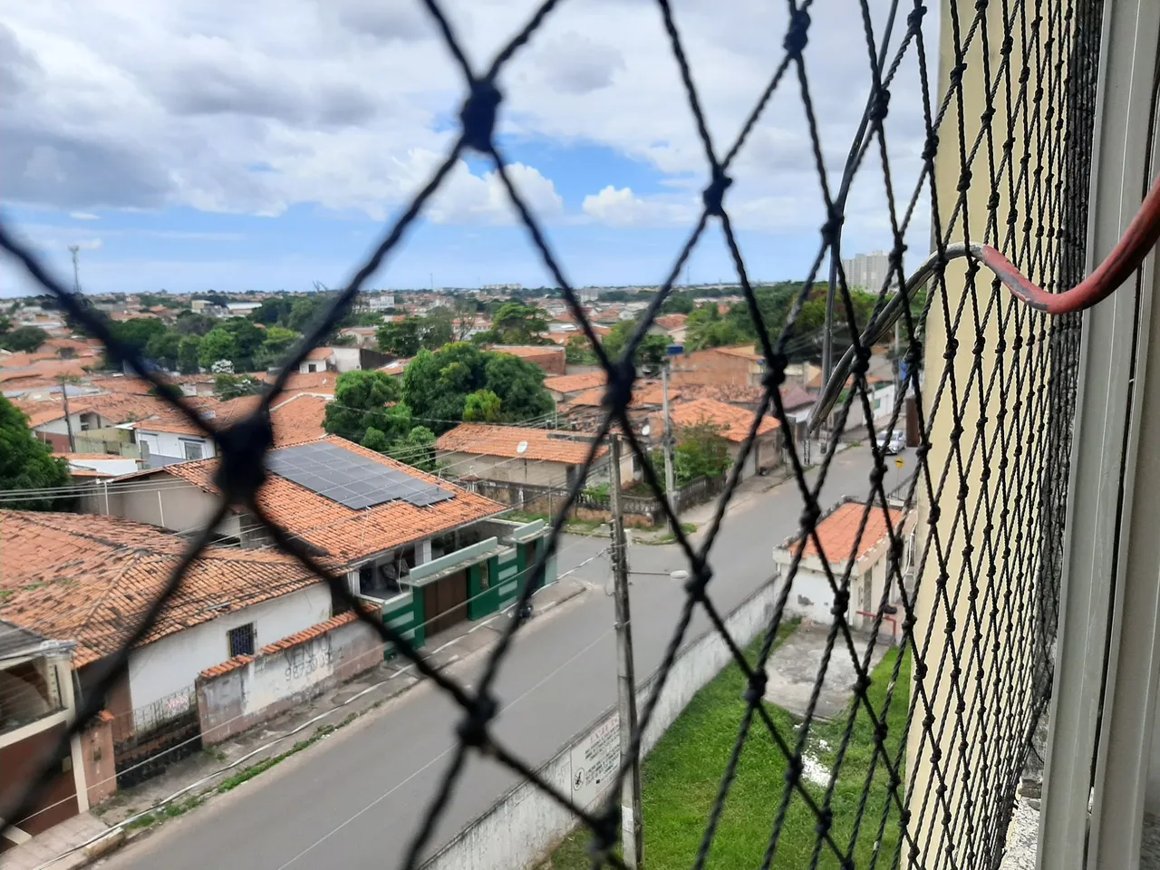 Vendo, apto 3 qts, próximo a av. Slz Rei de França