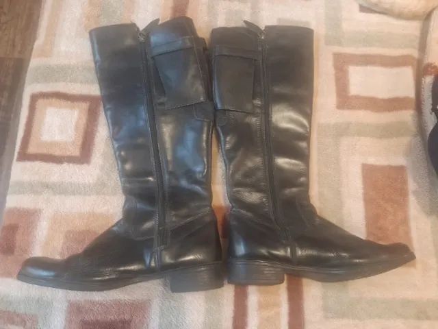 Botas Constance de Couro - Preta - Foto 2