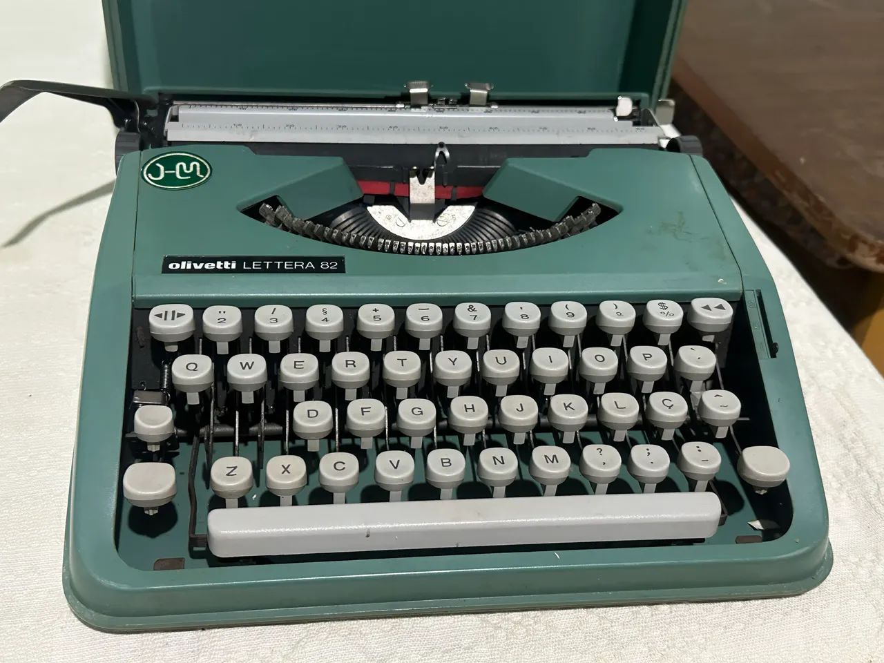 Máquina de Escrever Antiga64319325362691122