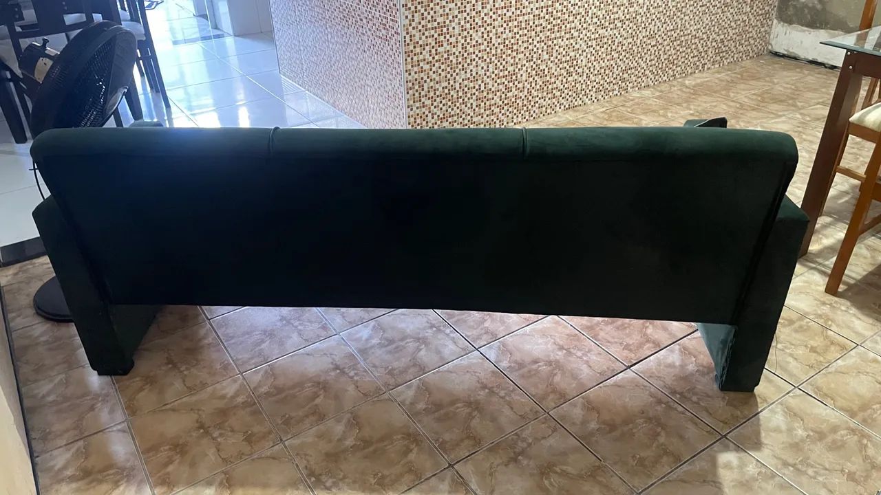 Sofá verde escuro moderno - Foto 3