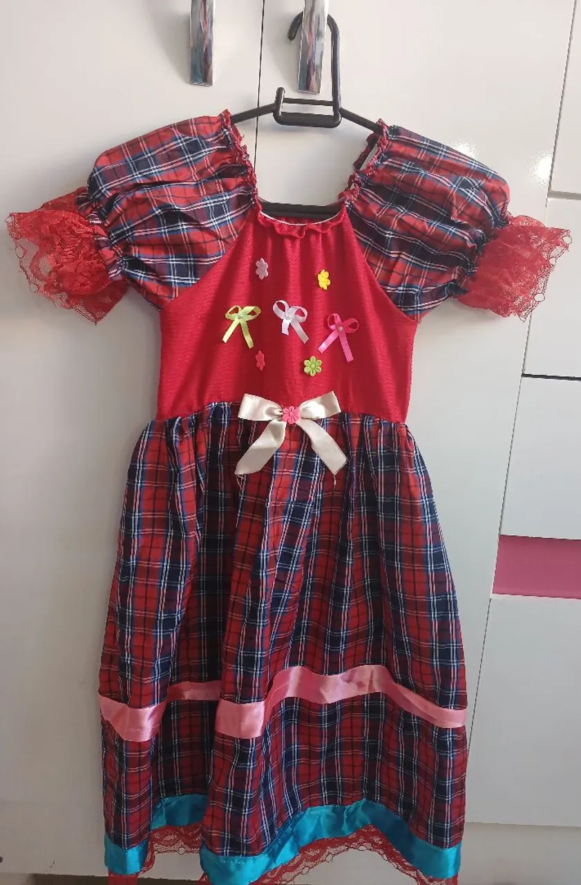 Vestido Infantil Xadrez com Detalhes