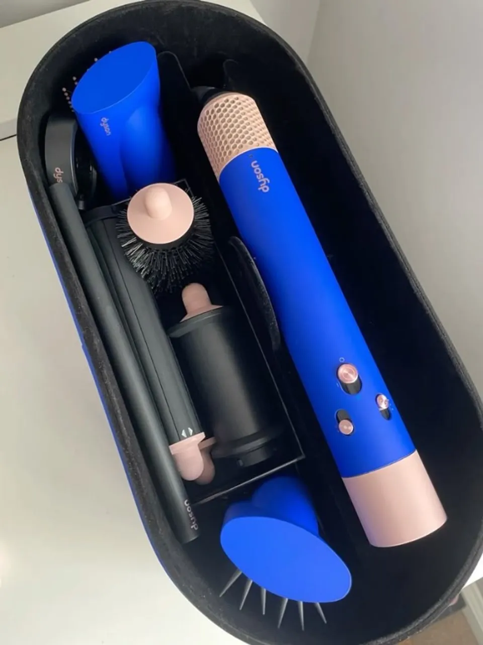 dyson airwrap