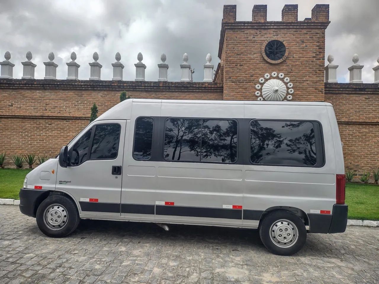 Van Escolar Vans Novas E Usadas Buy Center Vans E Micros São Paulo