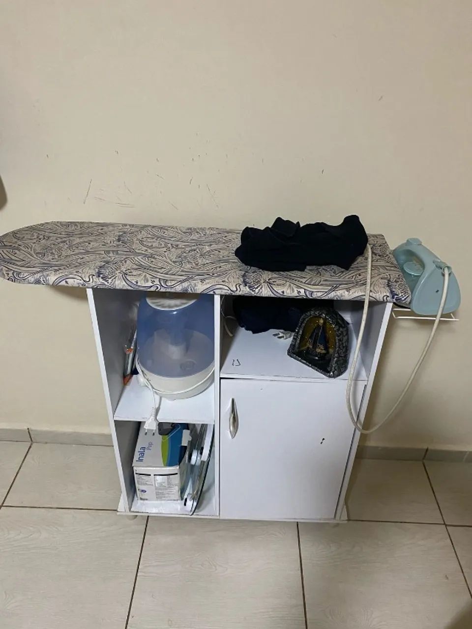 Tabua De Passar Roupa Com Organizador Porta E Prateleiras - Foto 2