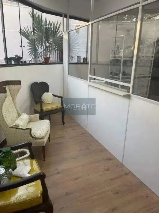 Casa Rústica Exuberante com Espaço Comercial Anexo em Contagem. - Foto 2