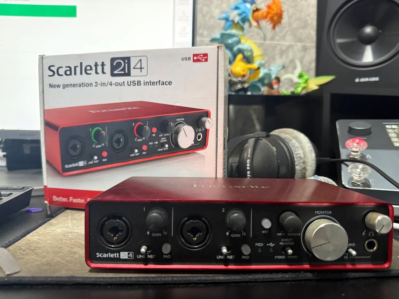 FocusRite  Scarllet 2i4  