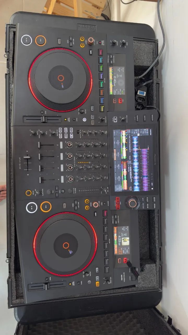 Controladora Dj Pioneer Opus Quad All In One (com Case) - Foto 3
