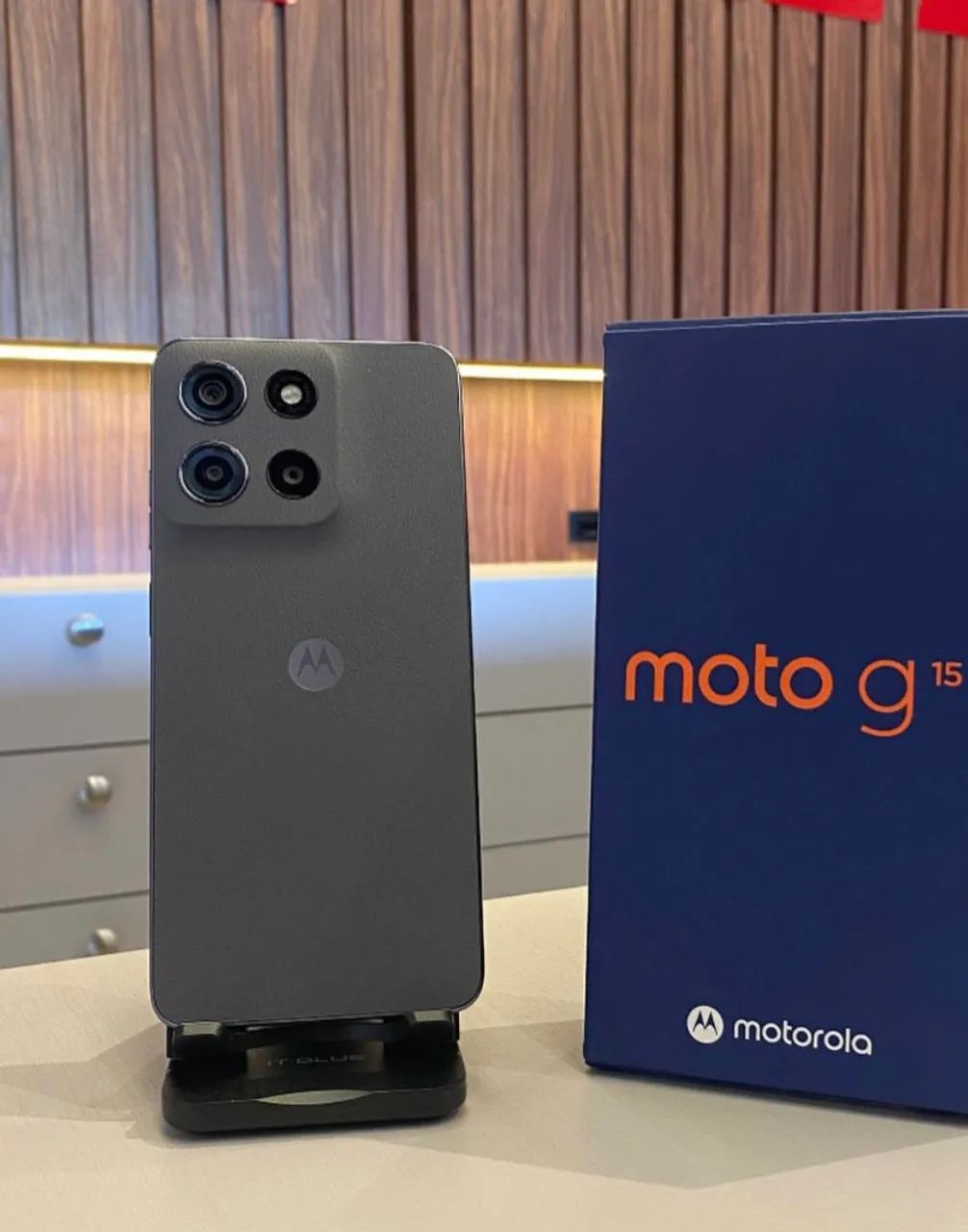 Velocidade e performance Premium - Moto G15 - 256Gb/4Ram- Gradite