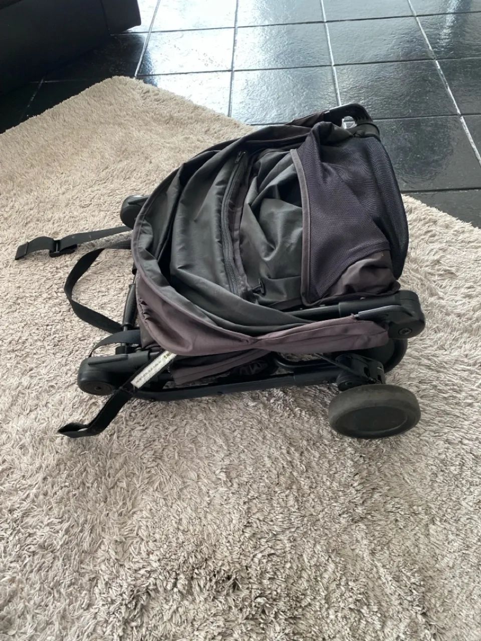 Carrinho de Bebê Dobrável mountain buggy  - Foto 4