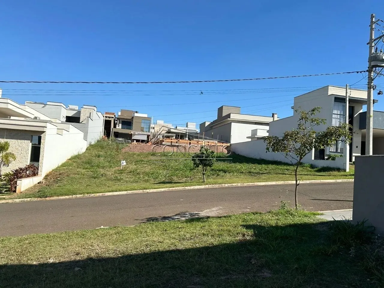 Terreno à venda no Condomínio Soleil Piracicaba com 250m² de área total.