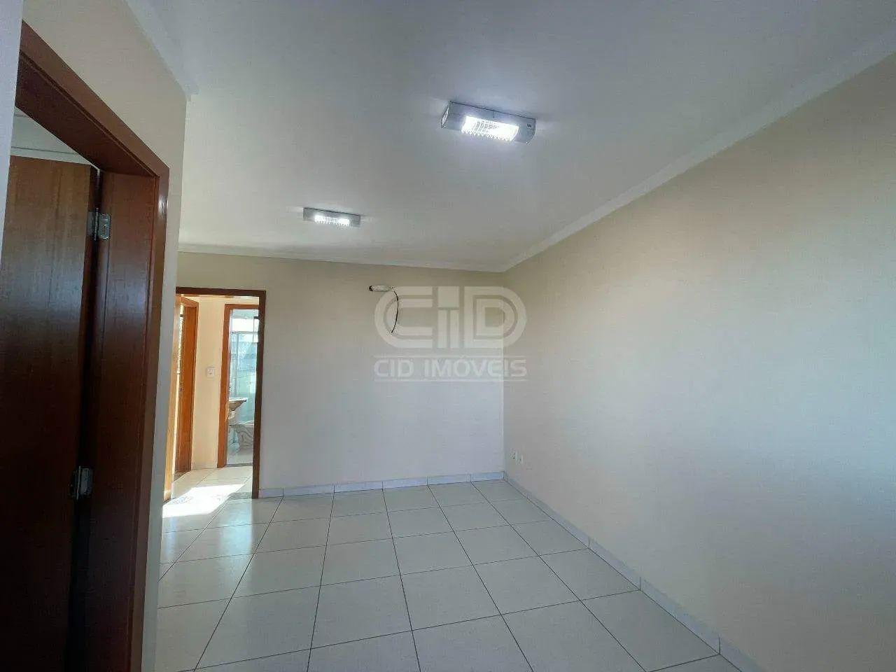 Apartamento com 2 Quartos no Residencial JK - Foto 2