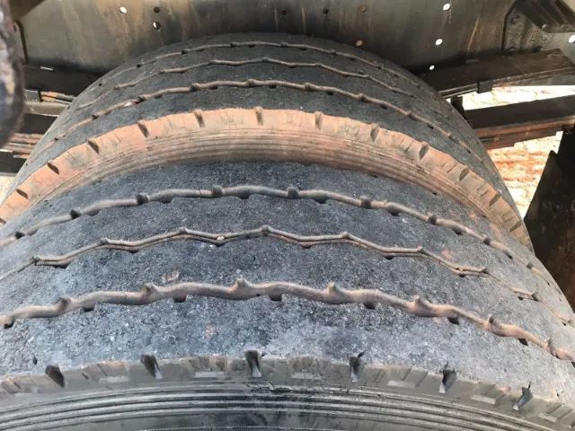 VW CONSTELLATION 15.180 2011/2012 COM CARROCERIA. - Foto 15