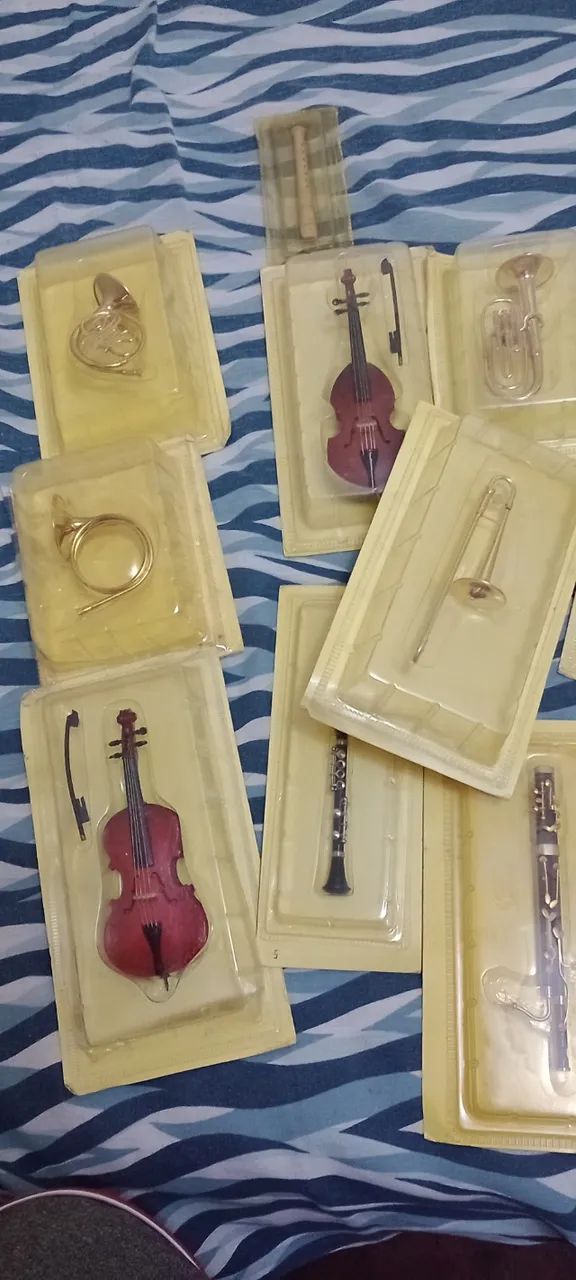 Cds, dvds e instrumentos musical mini variados e preços variados - Foto 2