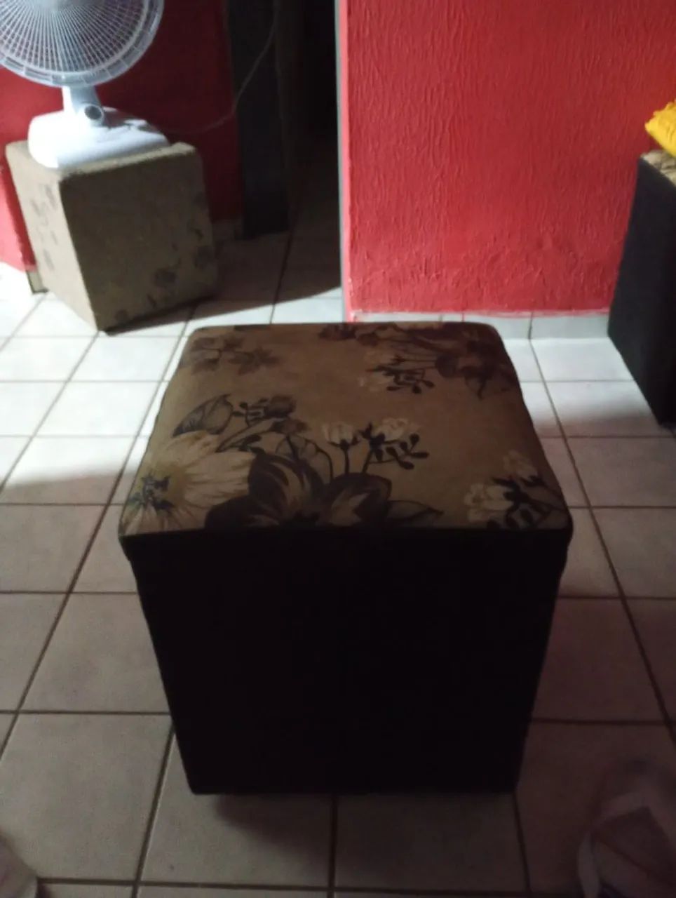 Dois pufe