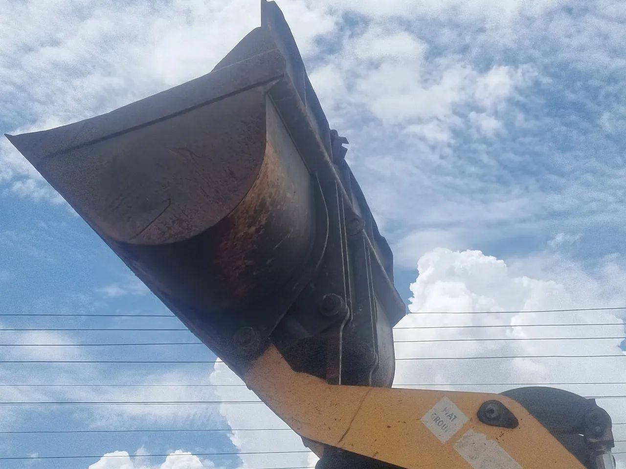 Pá carregadeira  , new holland 12B - Foto 2
