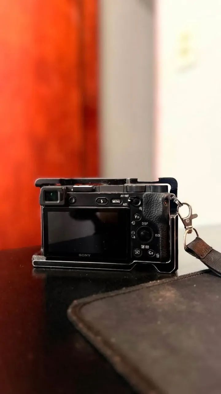 CÂMERA SONY A6300