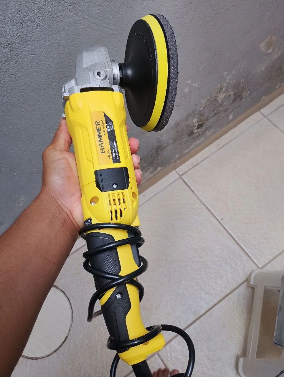 Vende-se Politriz Angular 7 polegadas 1200W. - Foto 5