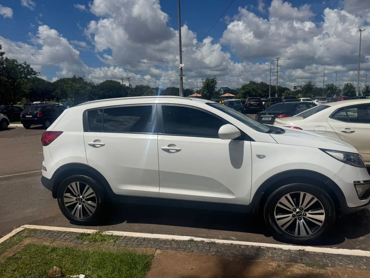 KIA Sportage Sportage LX 2.0 16V/ 2.0 16V Flex Aut. 2014