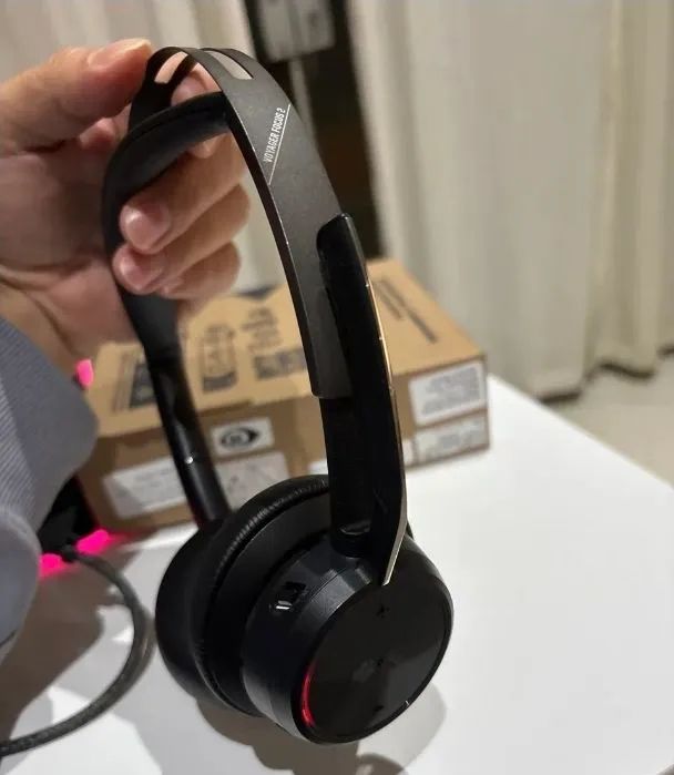 Poly voyager focus 2  - Foto 3