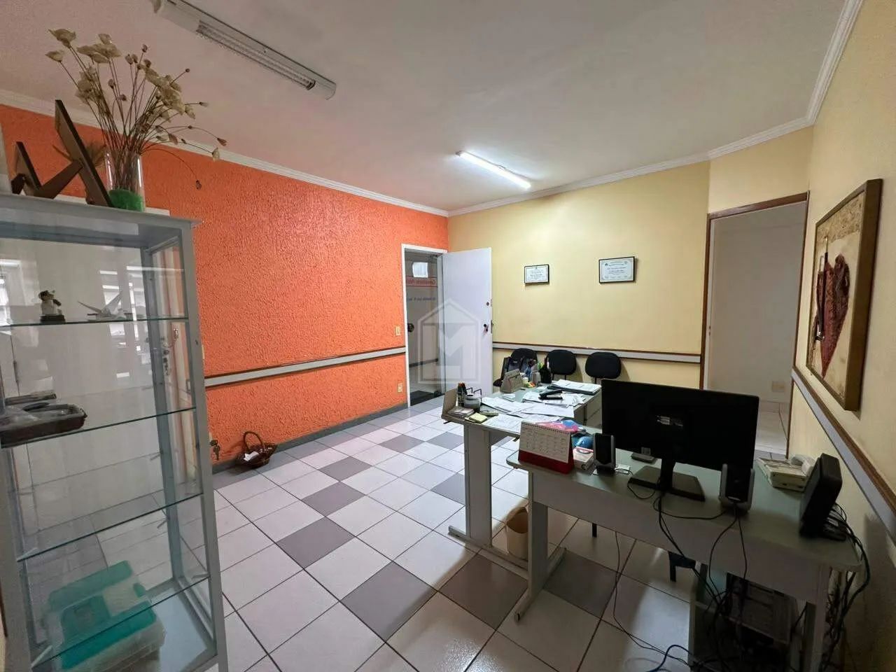 Sala Comercial à Venda  Salas conjuntas com garagem em SANTA LUCIA - Foto 4