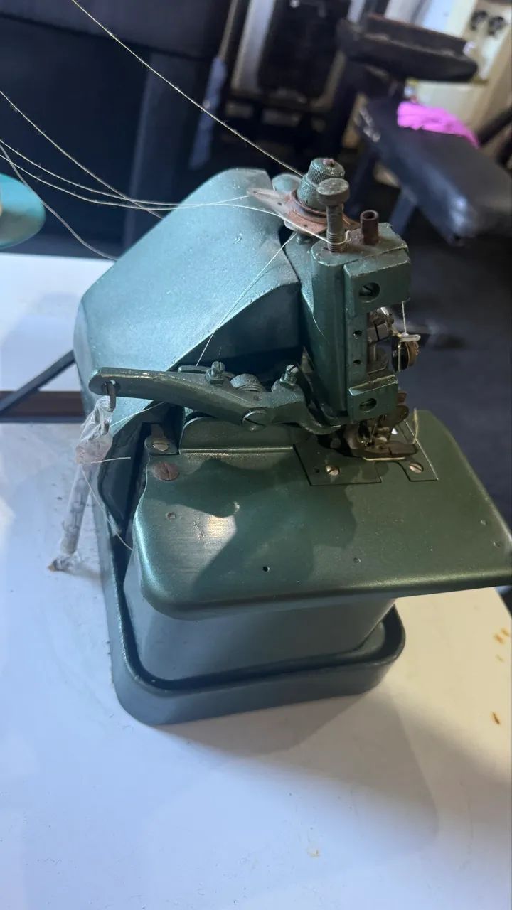Vendo máquina overloque usada  - Foto 5
