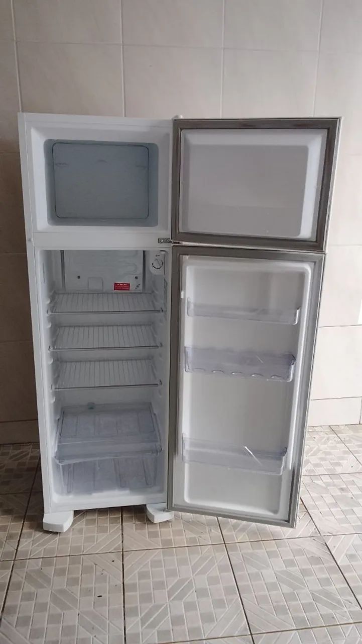 Geladeira Electrolux duplex Defrot  - Foto 3