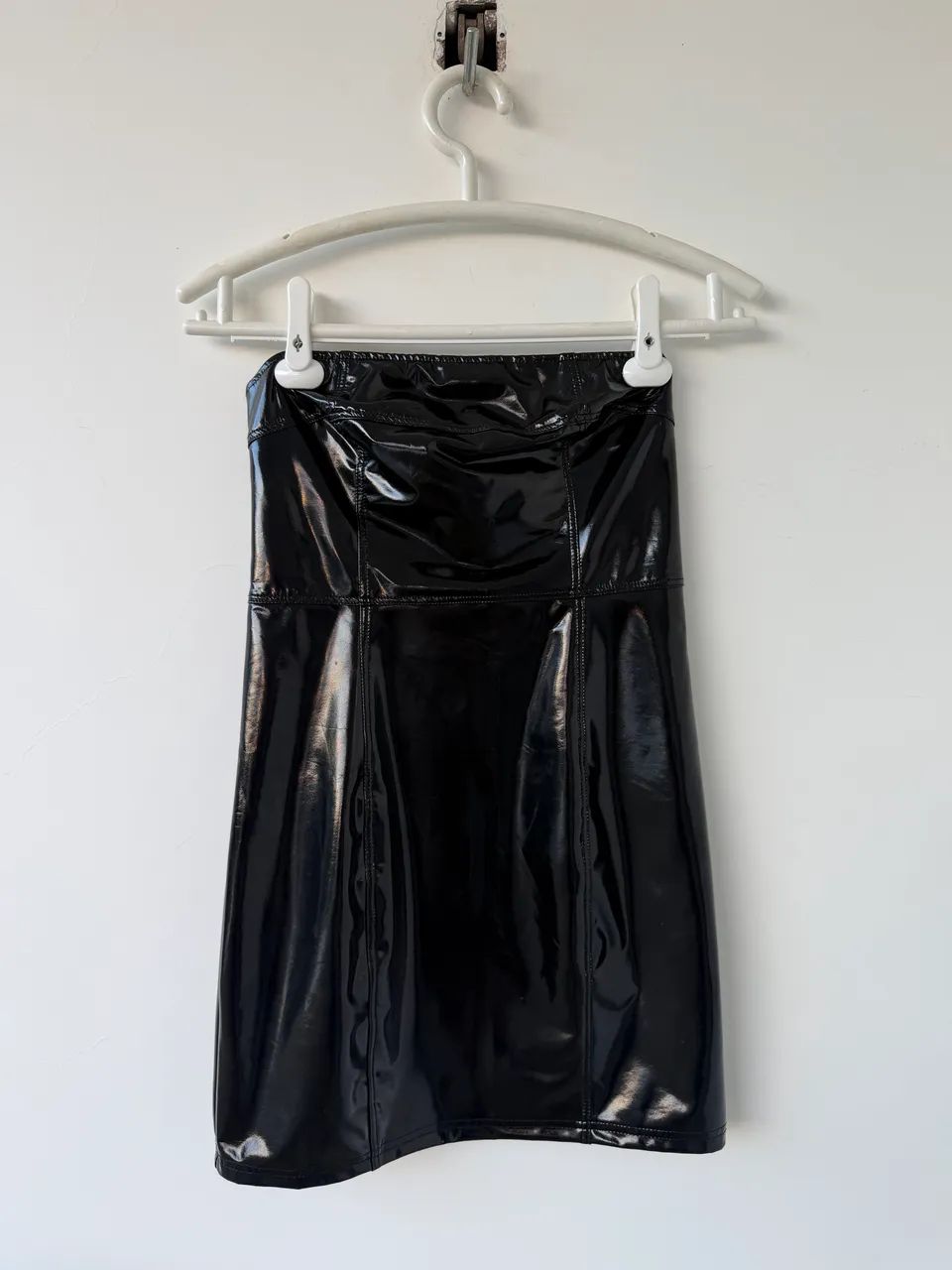 Vestido verniz Shein