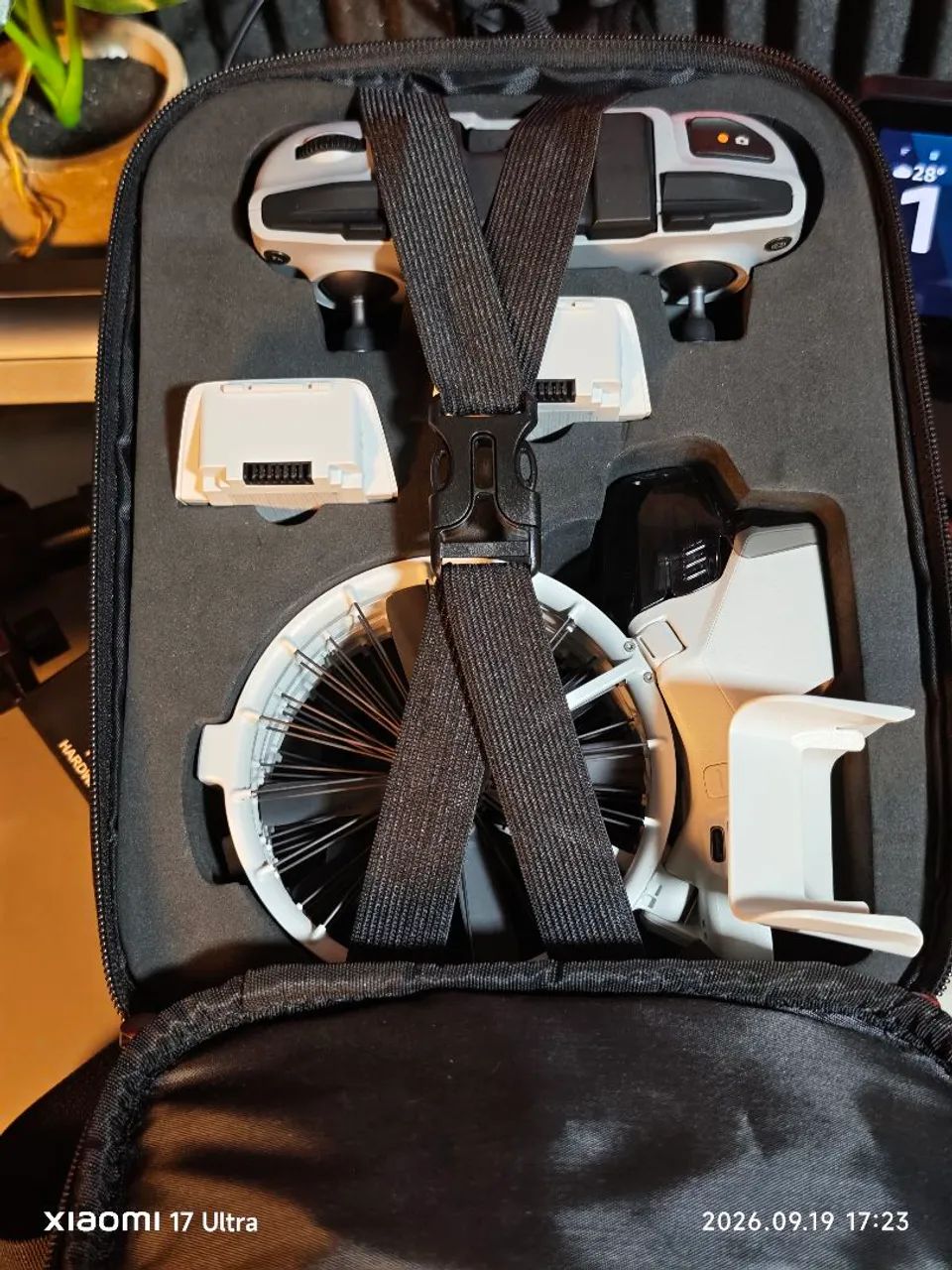 Drone DJI Flip Com Acessórios  - Foto 3