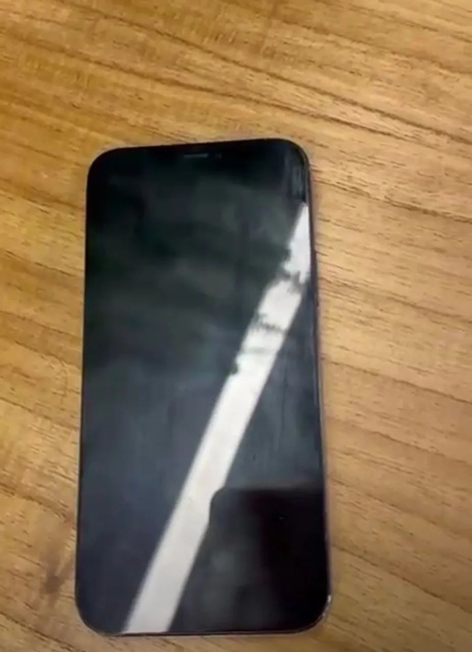 Iphone 12 para retirada de peças