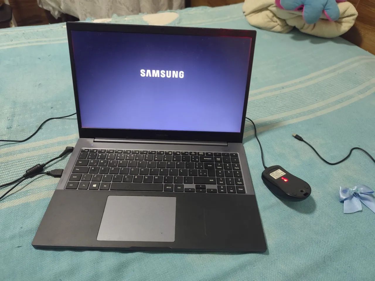 VENDO NOTEBOOK SAMSUNG  - Foto 2