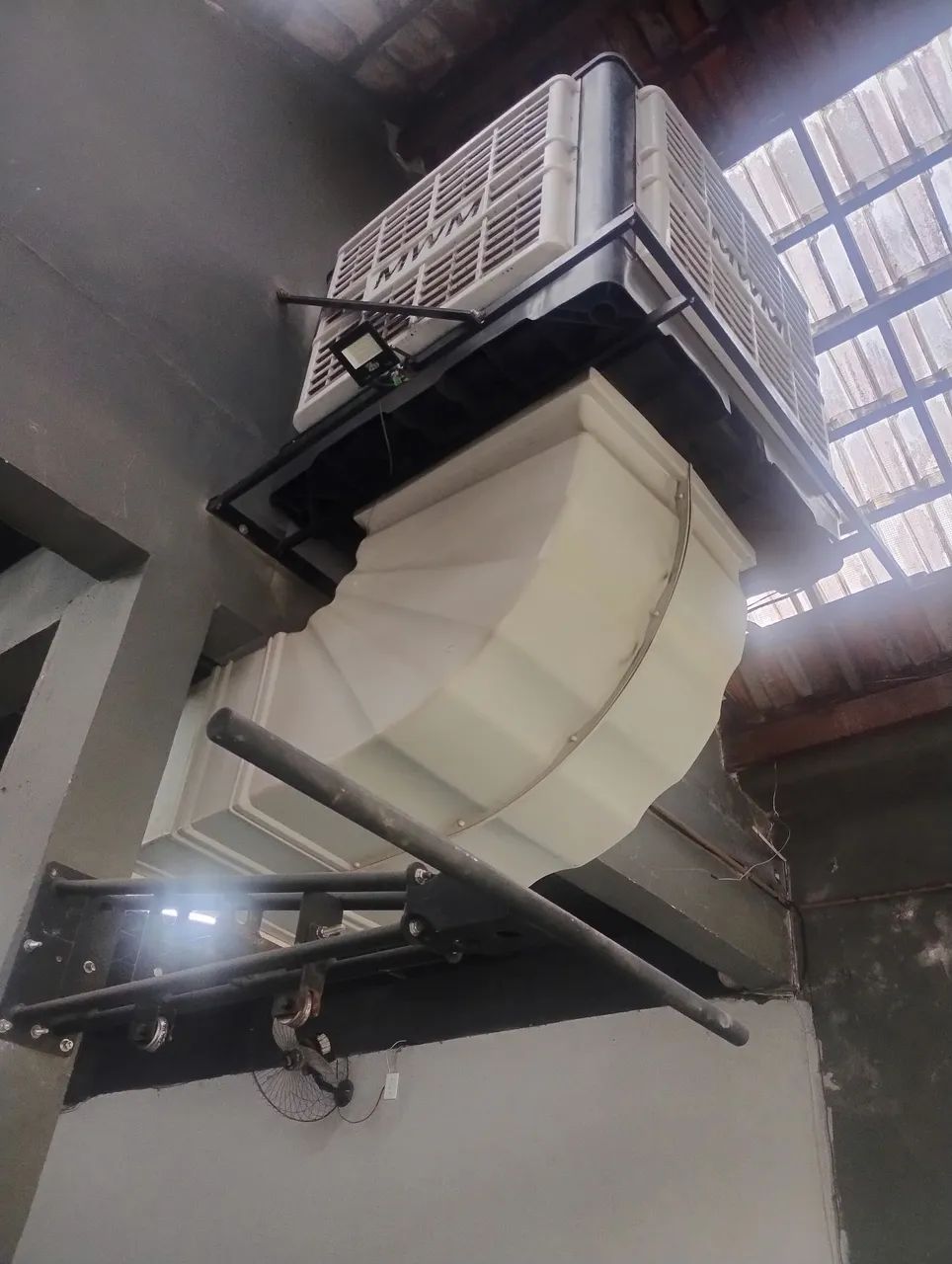 Vendo Climatizador 220v. Academia e Salão de Festas - Foto 3