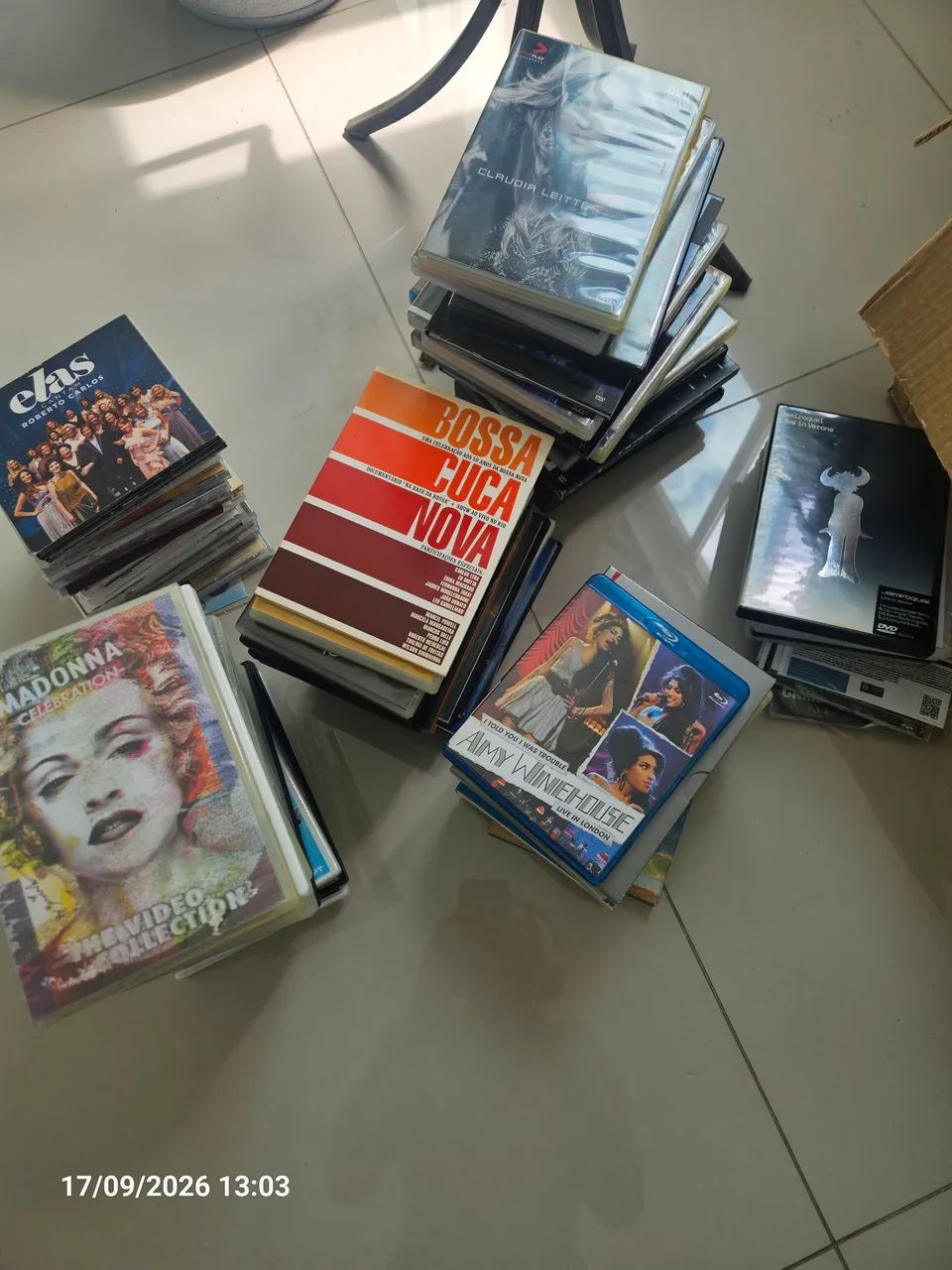 DOAÇÃO DVDs e CDs originais 