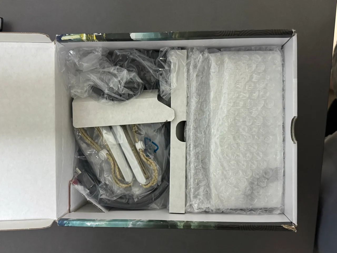 Console Nintendo Switch Oled Zelda Tears Of The Kingdom - Foto 4