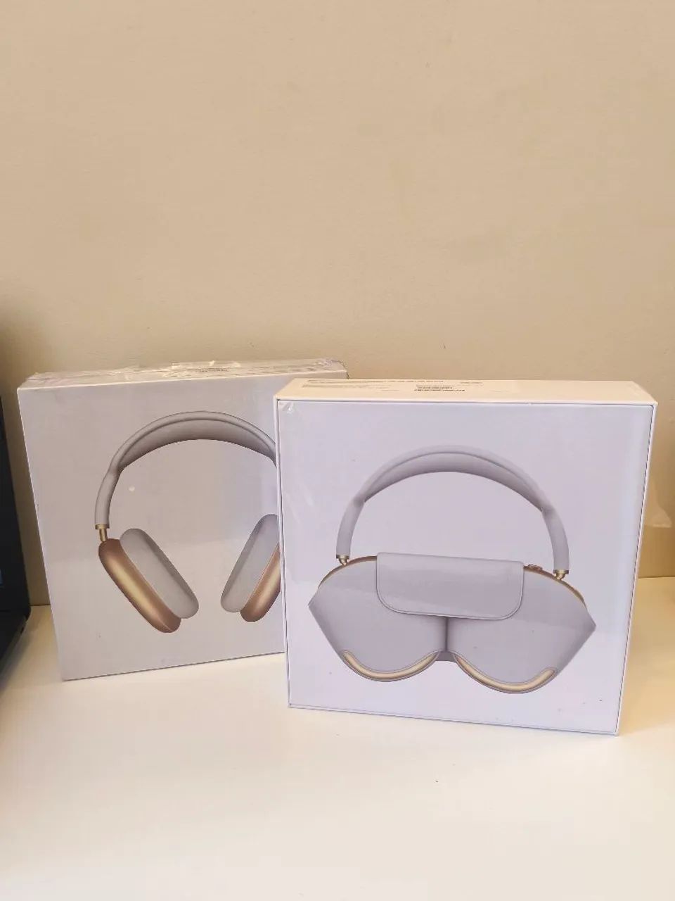 Fone de ouvido AIR PODS MAX branco com dourado  - Foto 3