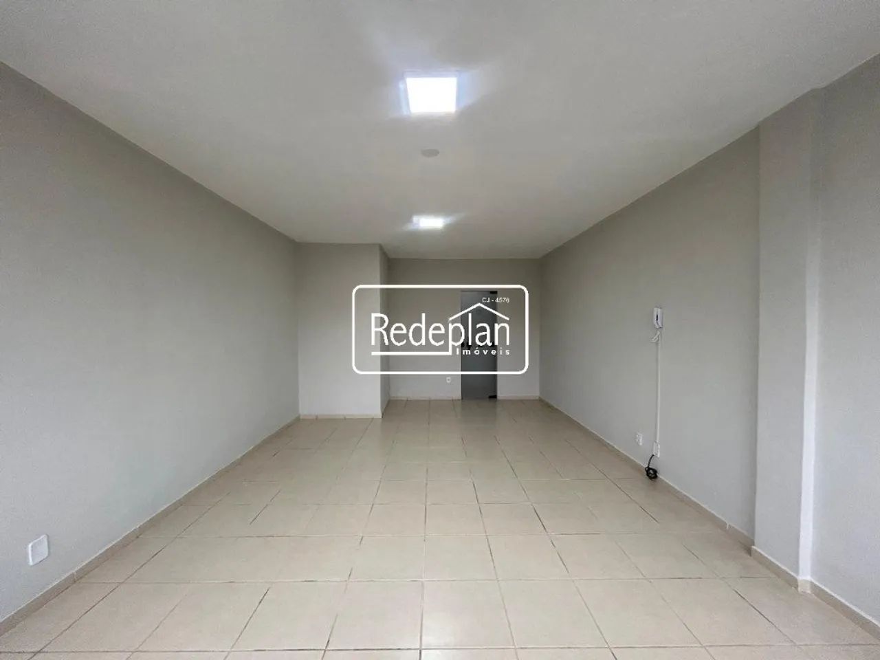 Sala Comercial no Centro de Barra Mansa! - Foto 2