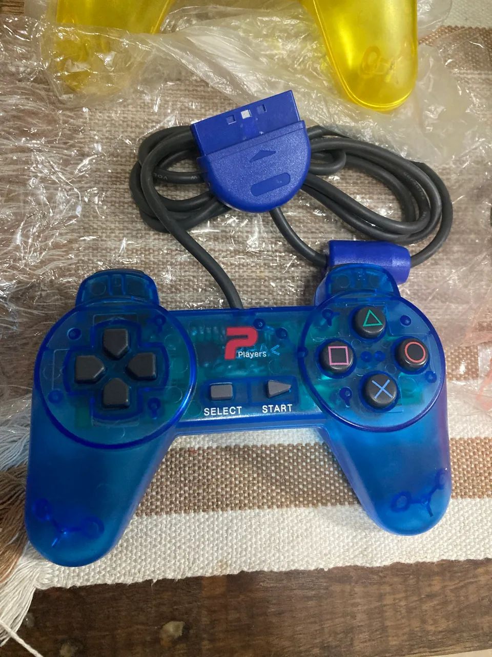 Controles PS1/PS2 Cores variadas. R$30 cada. Envio OLX PAY  - Foto 2
