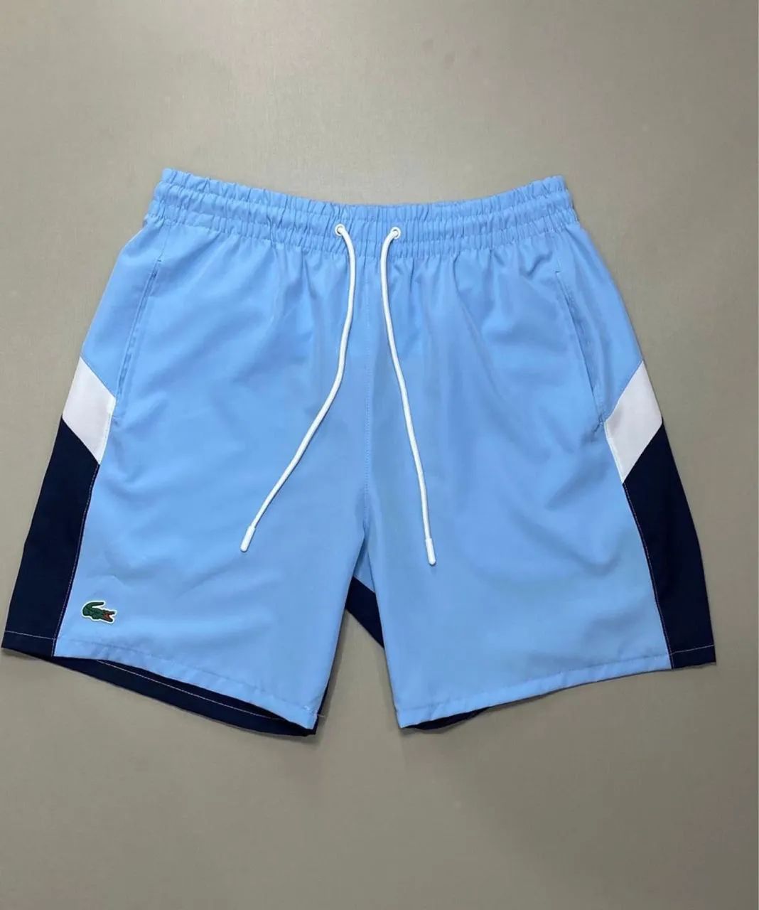 Bermuda Tactel Azul Clara 