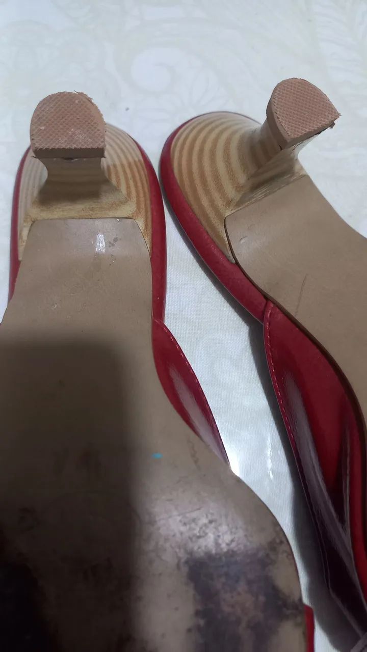 Tamanquinho de saltinho vermelho  tamanho 35 usado - Foto 3
