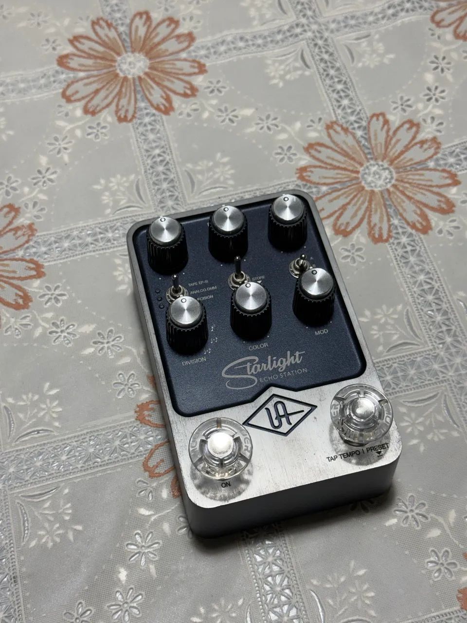 Pedal Universal Audio Starlight  - Foto 3