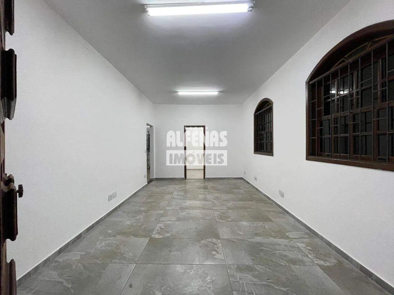 Excelente Casa comercial com 3 quartos 1 suíte. - Foto 3