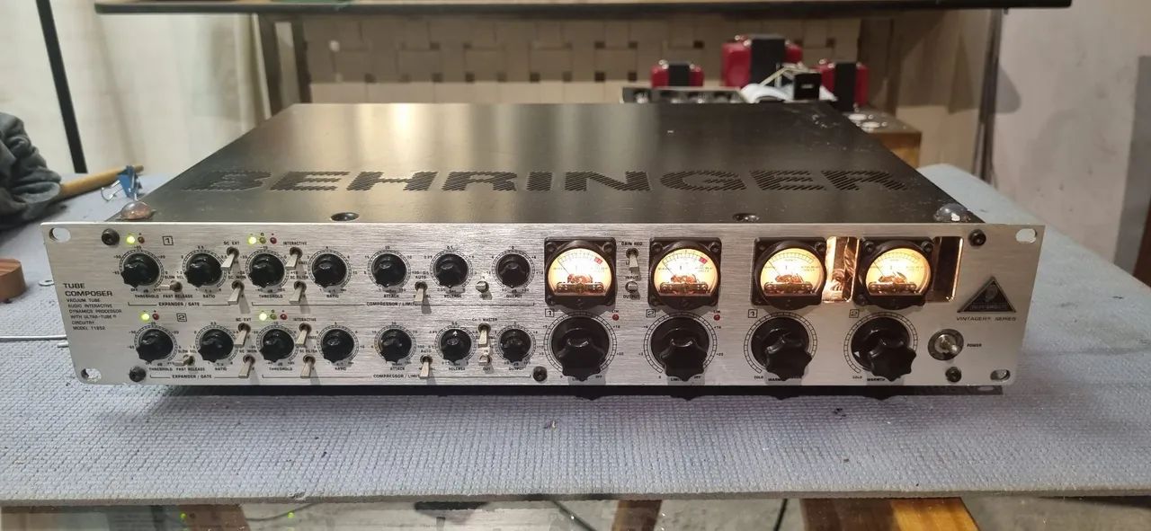 Compressor Behringer Tube Composer 1952T