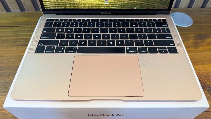 Macbook Air 2019 A1932 Cor Gold Impecável Com Caixa - Foto 3